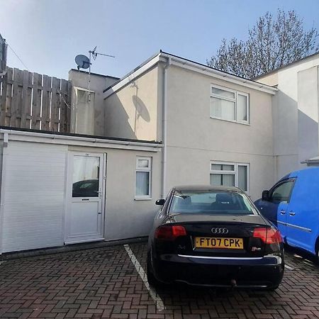 1 Bedroom Flat, Sleeps Up To 5Ppl, City Center Cardiff Exterior photo